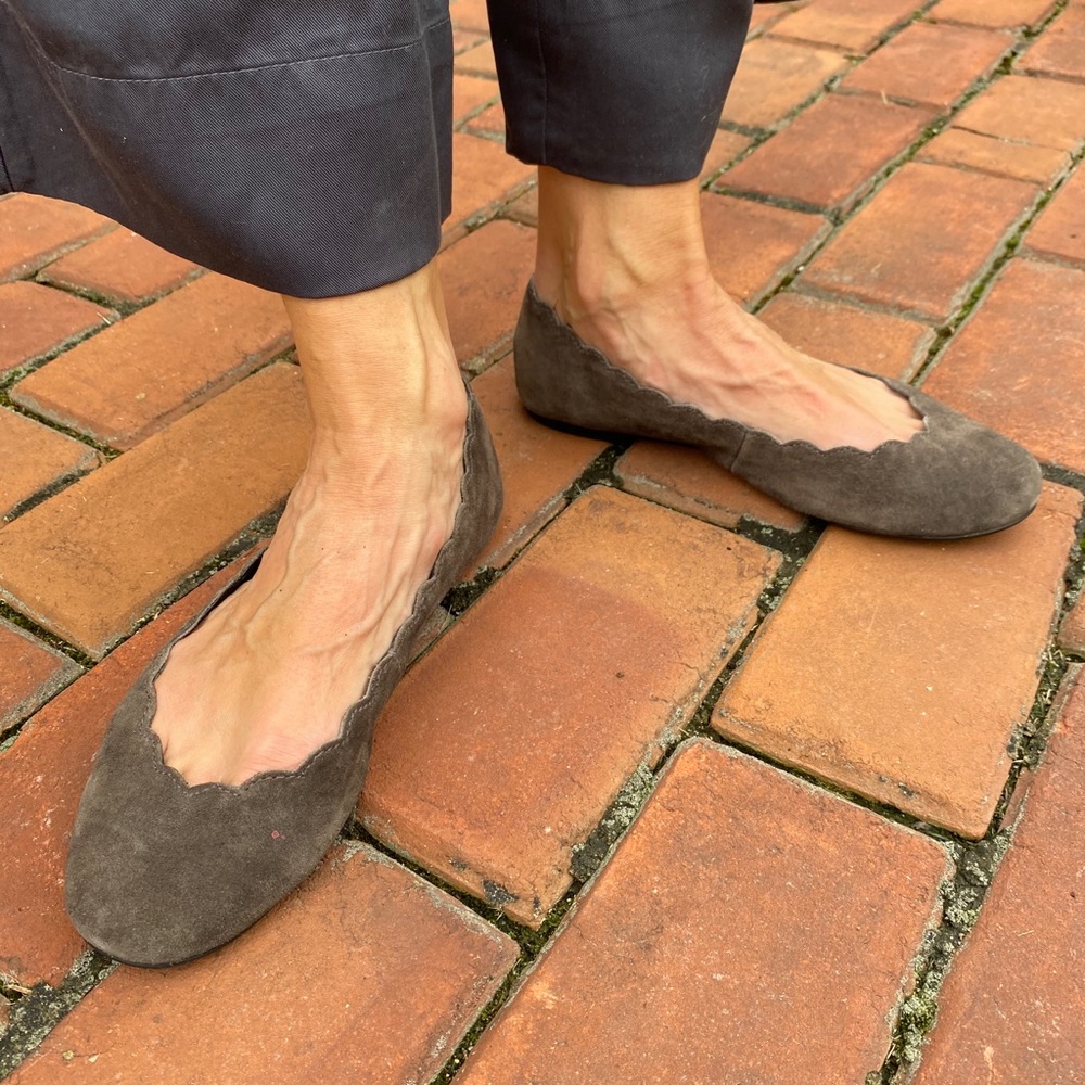 Born Gray Suede Allie Scallop Edge Flats - size 7